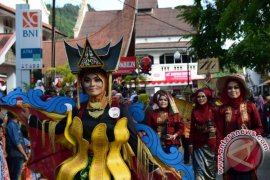 KARNAVAL SONGKET SAWAHLUNTO 2016 Page 1 Small