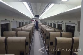  KAI Uji Coba KA Baru Ekonomi "Rasa" Eksekutif  Sby - Jkt