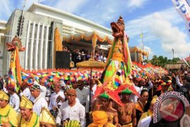Rita : Erau Kolaborasi Kesenian Nusantara Dengan Mancanegara 
