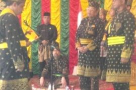 Bupati Rohil, Suyatno Resmi Bergelar Datuk Setia Amanah