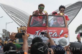 Konvoi Peraih Medali Olimpiade Semarakkan Haornas 2016