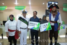 BPJS-TK Surabaya Perak Kenakan Kostum Bajak Laut
