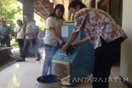 Mahasiswi UKWMS Ciptakan Penyaring Asap dari Barang Bekas