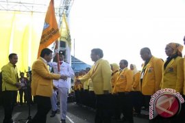 Setya Novanto Lantik Pengurus DPD Golkar Se-Sultra