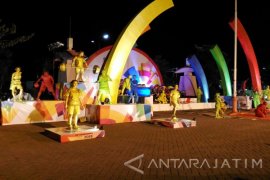 Atraksi "Patung" Atlet Olahraga Warnai Haornas 2016