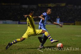 Persegres Bungkam Arema Cronus 1-0