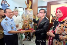 Menkumham Pantau Inovasi Pelayanan Khusus Imigrasi Jember