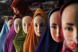 Jilbab Sederhana Semakin Diminati Muslimah di Indonesia 