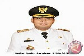 Warga Belum Izinkan Andar Amin Nyalon Bupati 