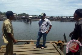Puting Beliung Rusak Jembatan Desa Marok Tua