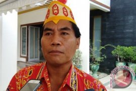 Disdukcapil Pulpis Hanya Mampu Cetak 100 e-KTP/Hari, Kenapa?