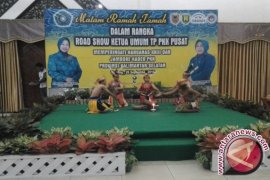 Ketum PKK Kembangkan Potensi Daerah