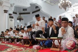 Enam "Pelangi" di Aceh