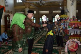 Bupati Wisuda 1.227 Santri TK /TP Alquran