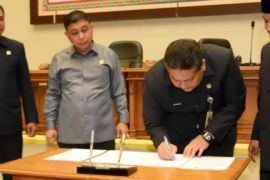 DPRD Inhil Sahkan Enam Ranperda Tahun 2016