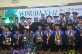 Penerima Beasiswa RAPP Ukir Prestasi di ATPK