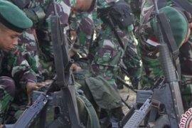 Perangkat Desa Inhil Dapat Pelatihan Pertahanan Darat Dari TNI