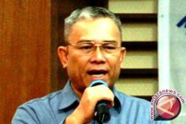 Tarman Azzam Meninggal di Ambon