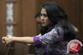 Pejabat Berikan Rp500 Juta Pembelian Mobil Damayanti