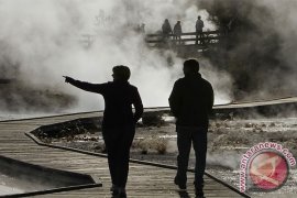 Mau Sehat, Coba Rapat Sambil Jalan Kaki 