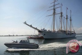335 ABK Kapal Latih Chile Kunjungi Bali