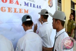 Pelajar komit cegah narkoba bersama polisi