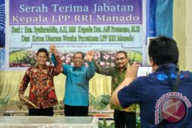 Serah terima Kepala LPP RRI Manado Page 1 Small