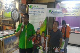 BPJS Ketenagakerjaan Karimunjawa Gerebek Pasar Blauran