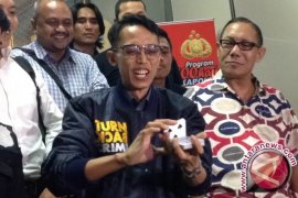 Pemeriksaan Selesai, Kiswinar Main Sulap
