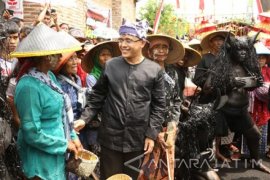 Bupati: Baju Adat Using jadi Seragam PNS sebagai Kebanggaan 