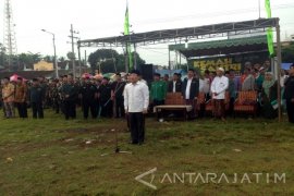 Ribuan Santri Ikuti Kemah HSN di Jember