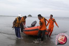 Dua Pengunjung Pantai Genting Tewas Tenggelam