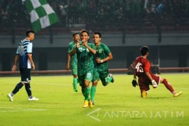 Ujicoba Persebaya Lawan Persema