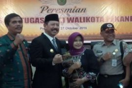  Edward Sanger Resmi Menjabat Plt Wako Pekanbaru