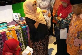 Bupati Harris: Batik Bono Jadi Ikon Pelalawan
