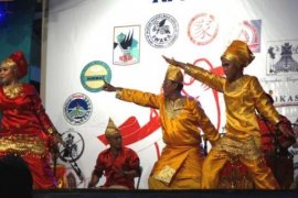 Tiga Paguyuban Lestarikan Seni dan Budaya Sunda, Tapanuli dan Minang