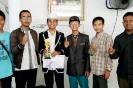 SMA STIC Siak sukses Boyong Dua Penghargaan Alkamil Expo 2016