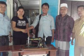 Pelatihan Menjahit Ajak Perempuan Jadi Produktif