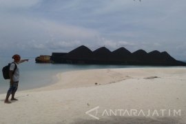 Polisi: Batu Bara Dipindah ke Tongkang Pengganti