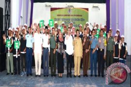 Tapteng Terima Bantuan Mesin Pencacah Sampah