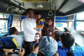 Pemerintah Rencanakan Pemberangkatan Transmigran Gunakan Pesawat