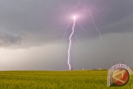 Lima warga Agam disambar petir, satu meninggal dunia