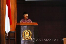 Pemprov Jatim Sepakati Raperda Penggabungan Dua BUMD