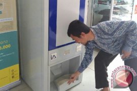 Masjid Salman ITB Mendapat "ATM" Beras