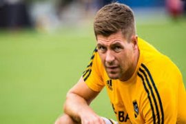 Steven Gerrard Umumkan Gantung Sepatu