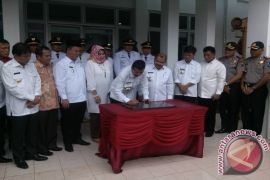 Gubsu Resmikan Kantor Wali Kota Gunungsitoli