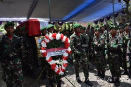 Pemakaman Praka Suyanto