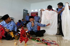 Wabup Sumenep Kagumi Kerajinan Tangan Warga Rutan