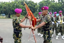 Danbrigif-1 Marinir Terima Penyerehan Jabatan Danyon Infanteri-3