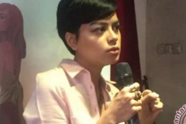 Debut Album Eva Celia Hadir Dalam Bahasa Inggris